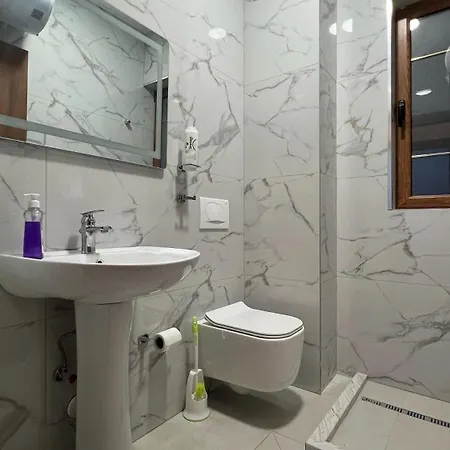 Hotel Bujtina Aldor *