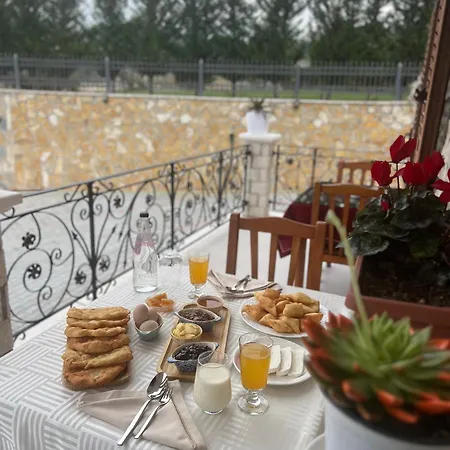 Bujtina Aldor Otel *