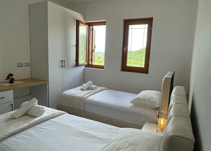 Bujtina Aldor ホテル ベラト