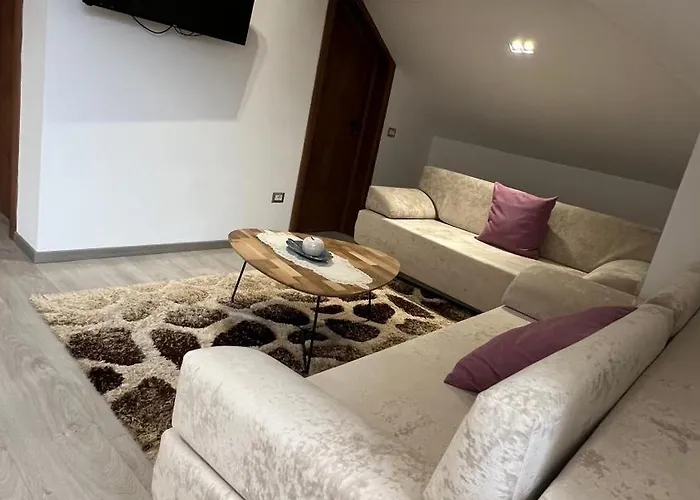 Bujtina Aldor * ベラト