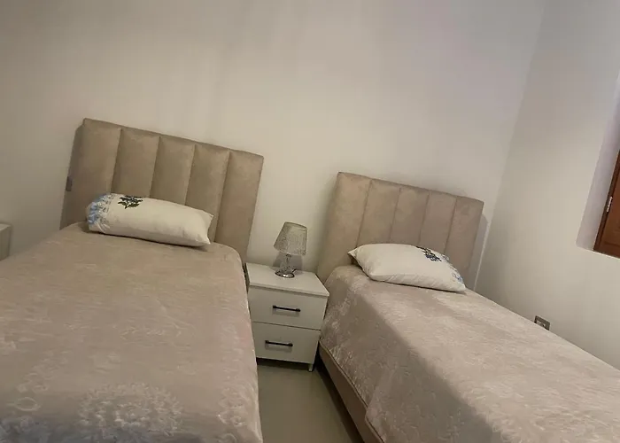 Hotel Bujtina Aldor *
